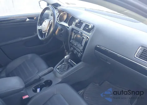 2015 Volkswagen Jetta 1.8T Sel from USA, damaged, VIN 3VWL17AJ1FM331165